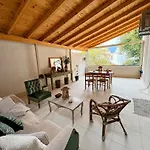Mary's House Roof Garden Hub Апартаменты *