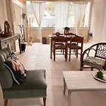 Mary's House Roof Garden Hub 公寓 特里波利斯