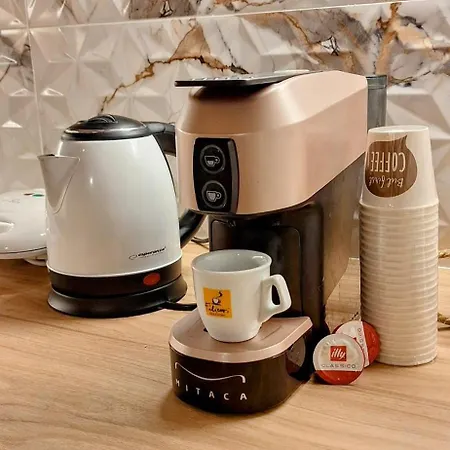 Mary's Rooftop House - Promenade Vibes Διαμέρισμα