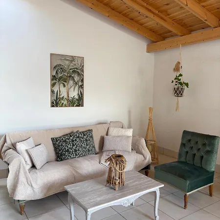 Mary's House The Lux Terrace Τρίπολη