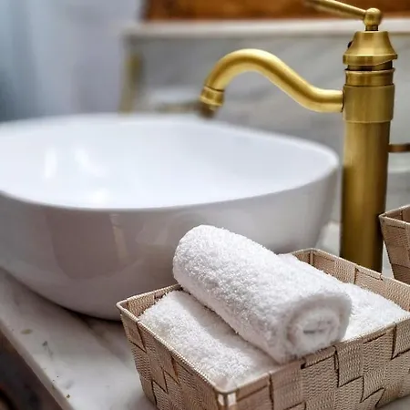 Apartament Mary's House - Urban Promenade Vibes Tripoli