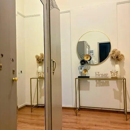 Mary's House - Urban Promenade Vibes Apartament Tripoli