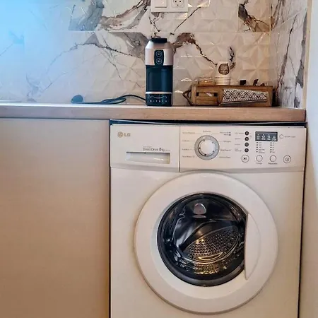 Mary's House - Urban Promenade Vibes 特里波利斯