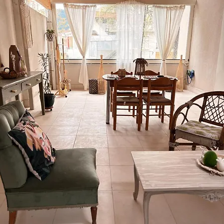 Mary's House The Lux Terrace Διαμέρισμα Τρίπολη