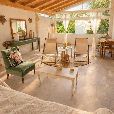 Mary's House The Lux Terrace Τρίπολη