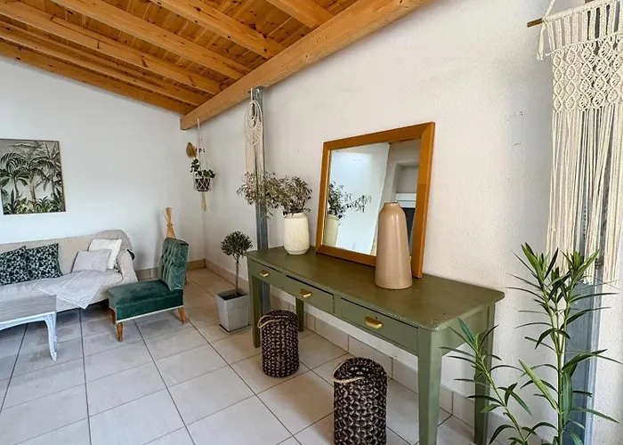 Апартаменты Mary's Rooftop House - Promenade Vibes *