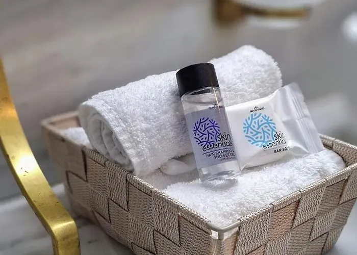 Mary's House Roof Garden Hub * トリポリス