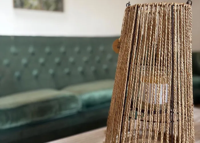 Mary's House Roof Garden Hub アパート