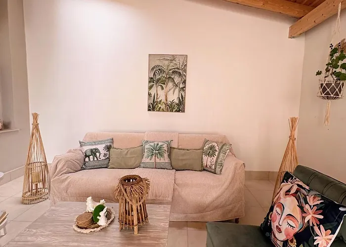 Mary's House Roof Garden Hub 公寓