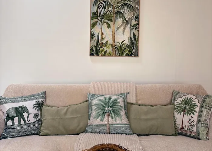 Mary's House Roof Garden Hub 特里波利斯